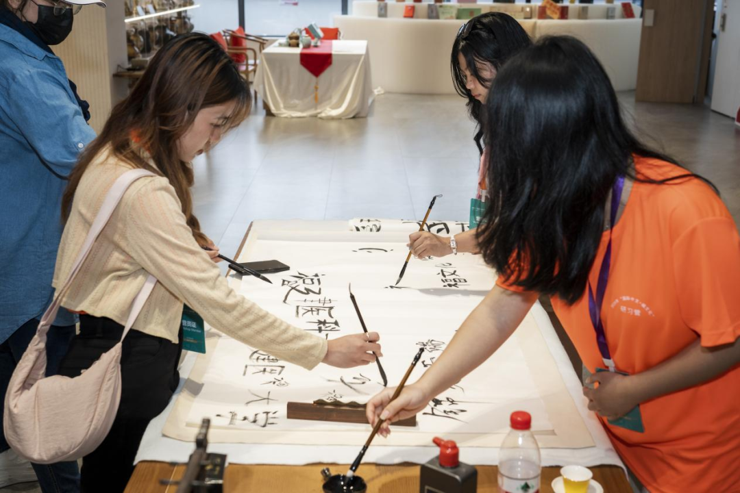 微信图片_20250505165554.png 微信图片_20250505165554.png